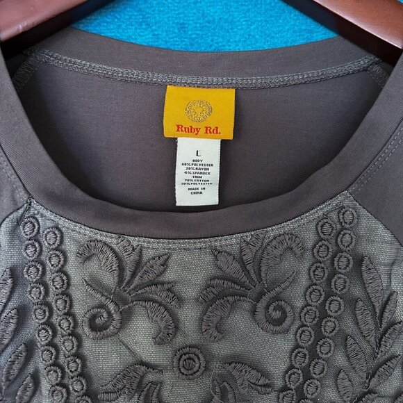 Ruby Rd Embroidered Lace Top, Large - Picture 3 of 4